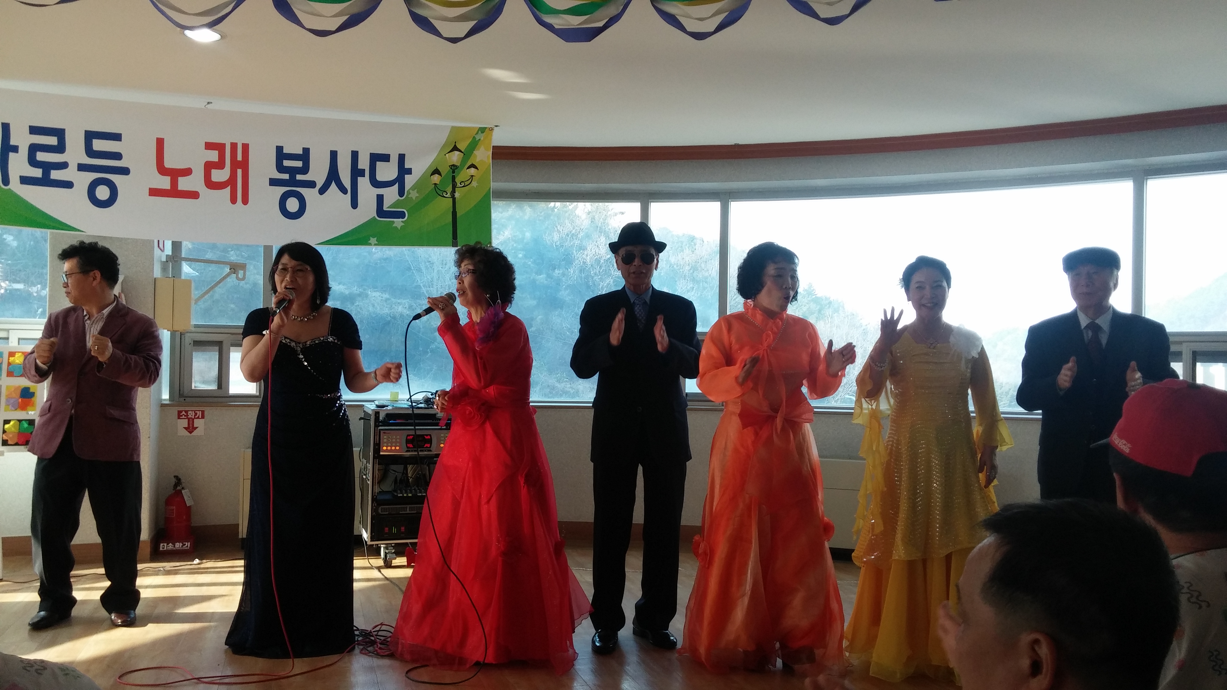 가로등노래봉사단