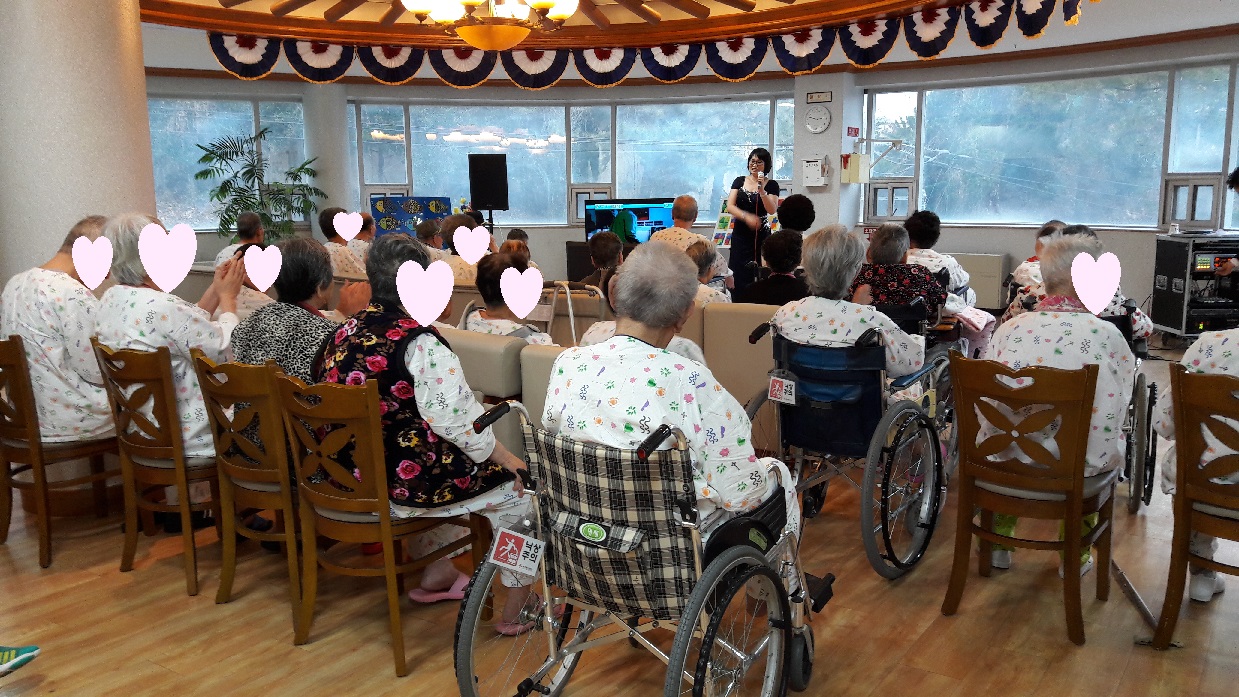 가로등노래봉사단공연